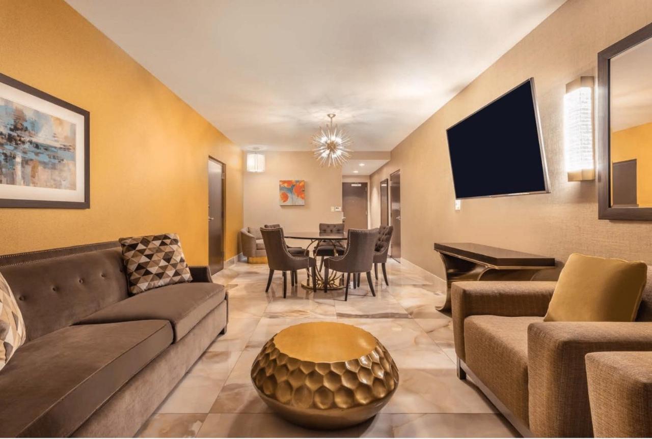 Crowne Plaza Shenandoah - The Woodlands Hotel Bagian luar foto